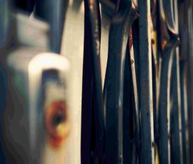 Tehtävä: Abstrakti